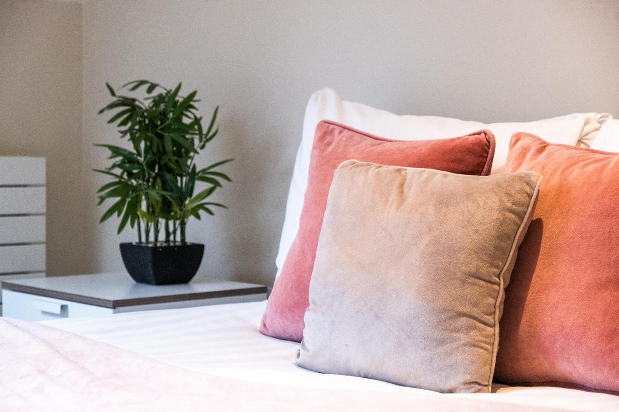 Апартаменты Osbourne House Pink 2 Bed, 2 And Half Bath Бирмингем Экстерьер фото