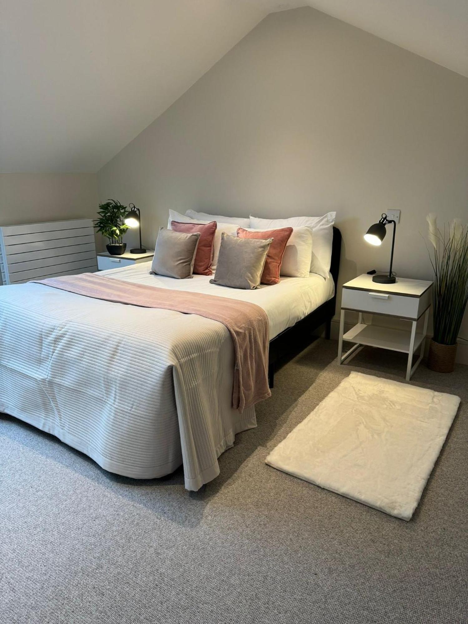 Апартаменты Osbourne House Pink 2 Bed, 2 And Half Bath Бирмингем Экстерьер фото