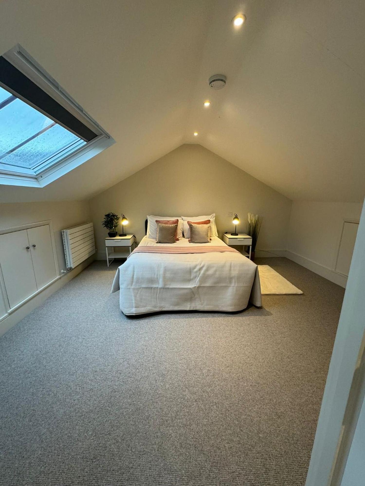 Апартаменты Osbourne House Pink 2 Bed, 2 And Half Bath Бирмингем Экстерьер фото